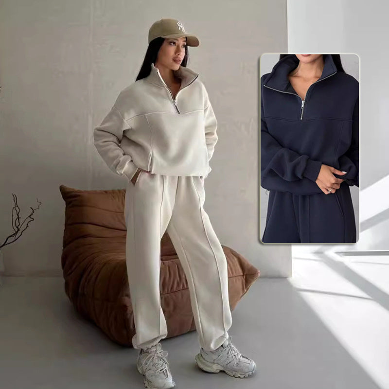 Casual and stylish two-piece jogging set for women - Julia