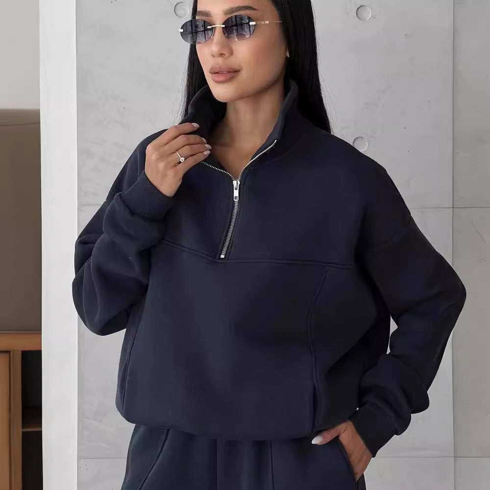 Casual and stylish two-piece jogging set for women - Julia