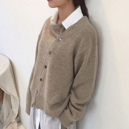 Women's vest with diagonal buttons - Maria